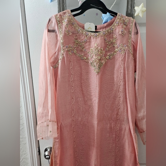 Agha Noor 2pc Cotton Net Suit - Picture 6 of 8